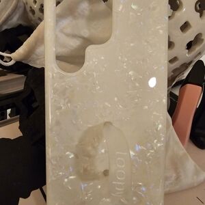 Loopy case White Opal Shell